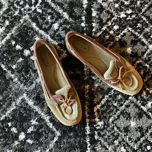 Sperry boat shoes